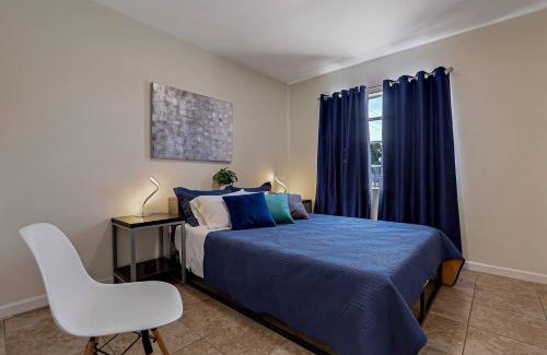 Biggs Field House | Casa Del Sol I-10 and Chapoteo