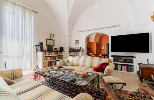 Vitigliano Villa | Casa del Tabacco