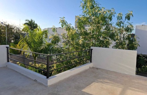 Conkal House | Casa Descanso in Condominium