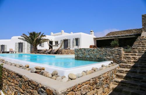 Agios Stefanos Villa | Casa Di Mare by Elite Estates