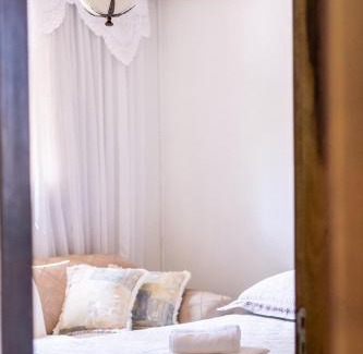 Pomarosa House | Casa Di Mattoni