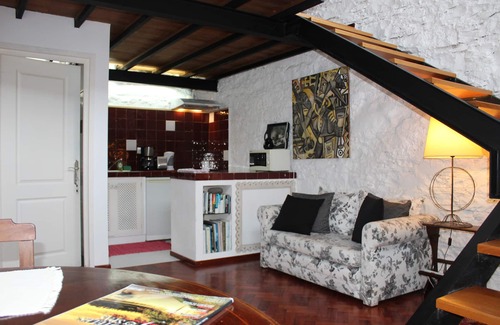 Sao Roque House | CASA DO POÇO - Typical house with swimming pool and breathtaking sea and mountain views