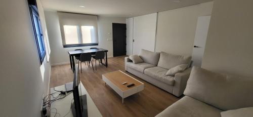 A Porqueira House | Casa doble con piscina a 1000 m de la playa