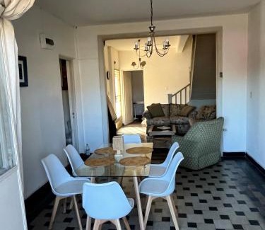 Montevideo Apartment | Casa Dos Avenidas 4 Dormitorios
