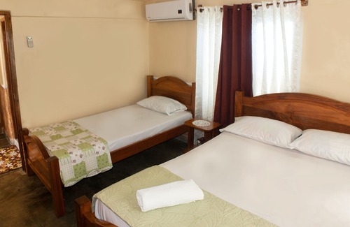 Municipality of Cienaga de Zapata House | Casa Eduardo