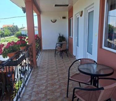 2 Mai House | Casa EliAndrei