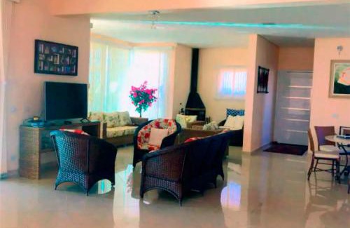 Paranapanema House | Casa em Avaré ao lado da Represa do Jurumirim