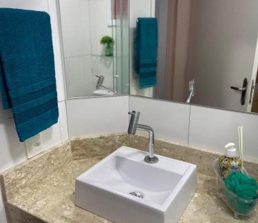 Indaia Apartment | Casa em Bertioga condomínio 200 metros da praia