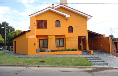 Salta House | Casa en B° Tres Cerritos, Salta Capital. Alquiler Temporal