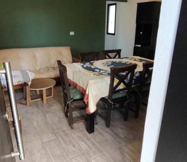 Cabalango House | Casa en las sierras de Córdoba con Deck , Parrilla y estacionamiento