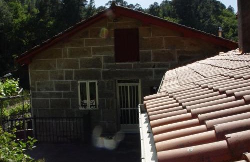 Nogueira de Ramuin House | Casa en Viñoas (Ribeira Sacra)