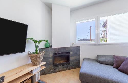 Presillas Bajas House | Casa entre volcanes y sal