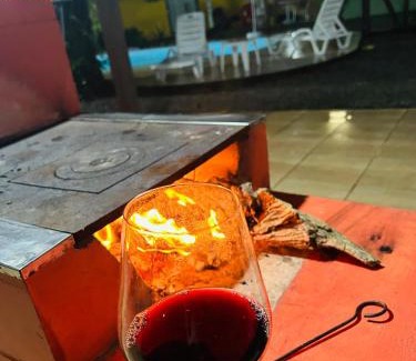 Sambaqui House | Casa Espaçosa com Piscina, Churrasqueira e Área verde em Sambaqui ao Lado da Praia - Floripa