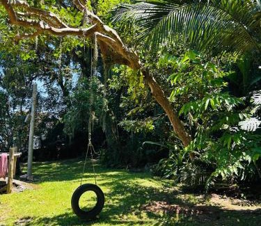 Sambaqui House | Casa Espaçosa com Piscina, Churrasqueira e Área verde em Sambaqui ao Lado da Praia - Floripa