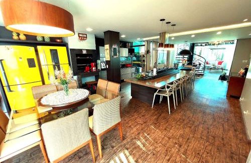 Jurere House | Casa Estrela Rubi em Jurerê Internacional