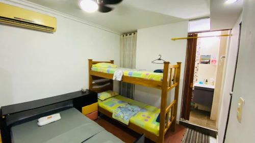 Mamatoco House | Casa Feliz Hostal