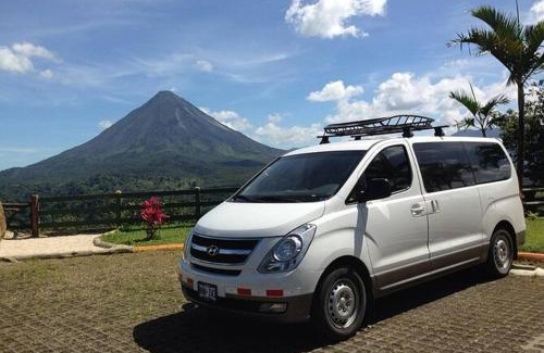 Alajuela House | Casa Garitas GuestHouse & Car Rental - Free SJO Airport Shuttle - Nationwide Private Shuttle Services - casagaritas com