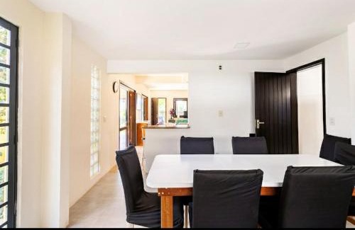 Rio Vermelho Norte House | Casa grande com piscina em Florianópolis