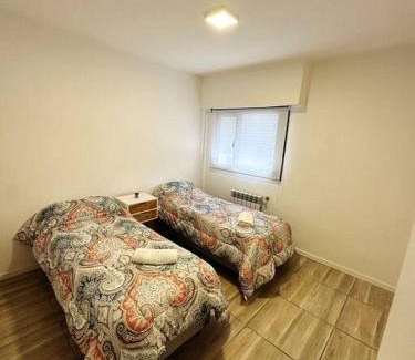 Azul House | Casa impecable con Pileta, Garage