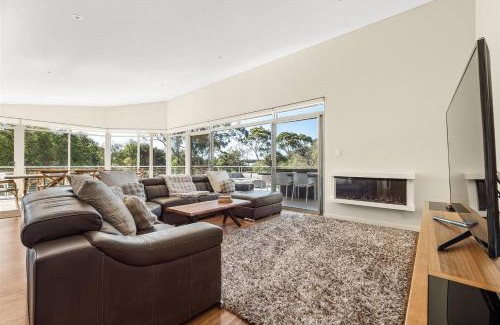 Eagle Bay Apartment | Casa Indigo - Modern Bushland Retreat by the Sea