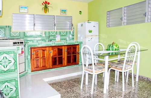 Boca de Camarioca House | Casa Isis Playa Tropical BOCA DE CAMARIOCA