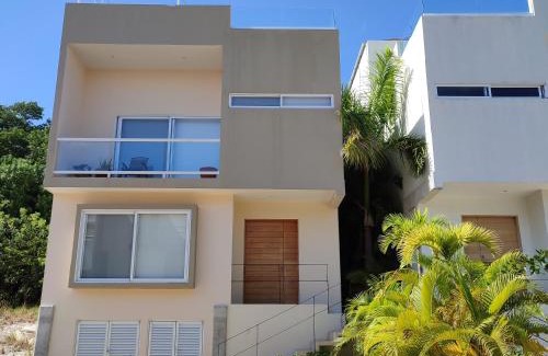 Puerto Morelos House | Casa Joya - Luxury 3 Bed 4 Bath Home with View - Puntarena