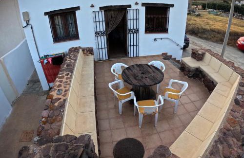 El Pozo de los Frailes House | Casa Juan Gil