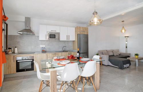 La Santa House | Casa Lía