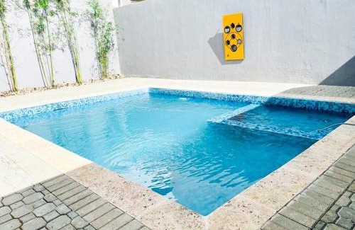 Santiago Province House | Casa Las Guilas