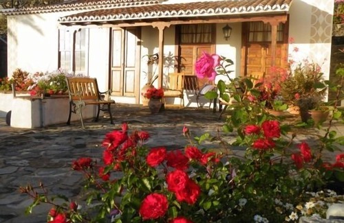 Los Quemados Cottage | Casa Los Melindros overlooks the sea and volcanoes