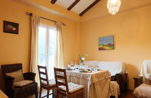 Aracena House | Casa La Buganvilla 2 Aracena