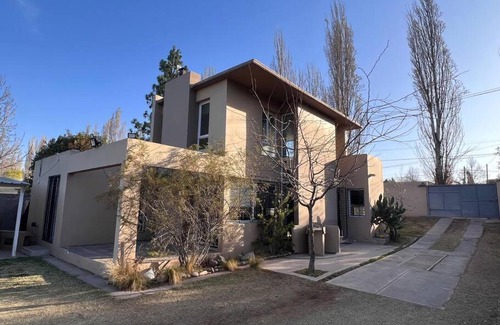 Vistalba House | Casa La Jarilla, con jardín y piscina en Vistalba