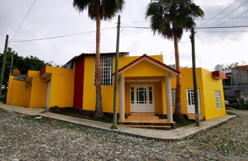Jalpan de Serra House | Casa las Palmas