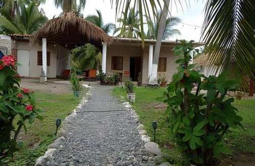 Saladita Resort | Casa Las Palmas Playa La Saladita