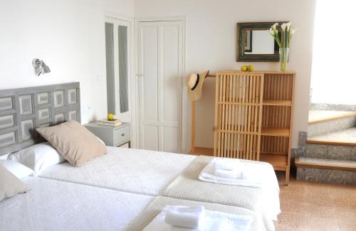 Carmona House | CASA LEÓN BLANCO CARMONA reformada céntrica con chimenea y terraza con vistas