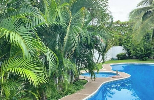 Ixtapa House | Casa Leon in the heart of Ixtapa, 10 guests with swimming pool
