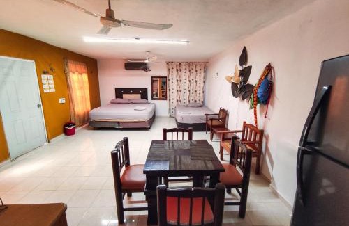 Chichen Itza - Valladolid Apartment | CASA LILI LUXURY VALLADOLID "Fast Wifi, Hot Water, Kitchen & TV"