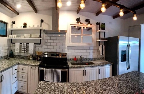 San Isidro de El General House | Casa Los Madriz (Suite #2)