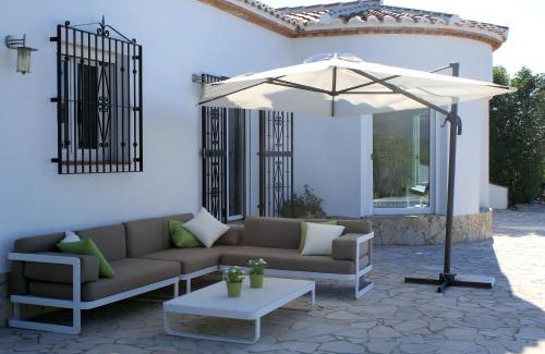 Canillas de Aceituno House | Casa lucía