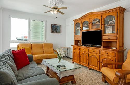 Lomo Quiebre House | Casa Luis Montesdeoca