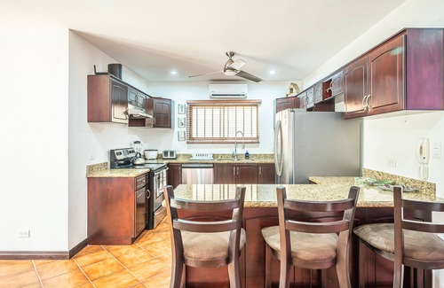 Barrio Los Villalobos House | Casa Macaw, Beachfront, 4 bedroom house gated secure with pool