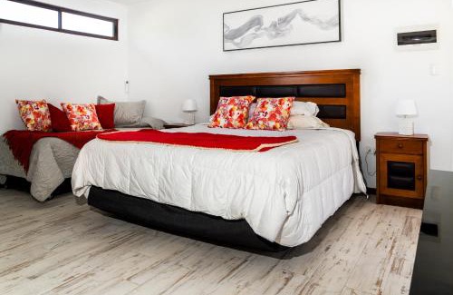 Santa Cruz House | Casa Maqui