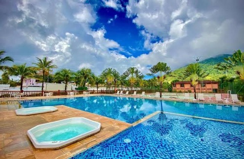 Maresias House | Casa Maresias -Condomínio Reserva Mata Azul 100 metros da Praia