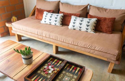 Torio Apartment | Casa Melina Torio Cozy upscale 2bd jungle House