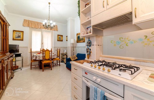 Arenella Apartment | "Casa Mia Vacanze Napoli" Comfort and tranquility Close to the Center and Metro1!