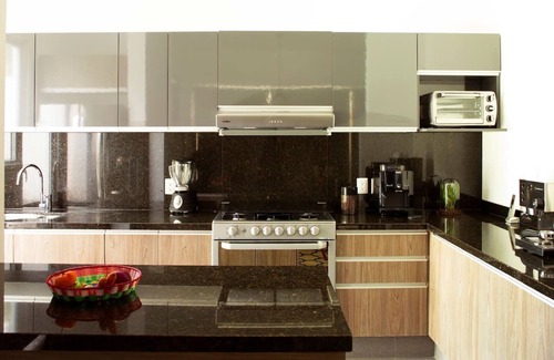 Merida Municipality House | Casa Moderna en Mérida: Alberca Privada, WiFi y 3 Habitaciones