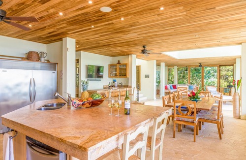 Manuel Antonio Villa | 💎 Casa Mogambo: 3-Acre Ocean View Nature Estate in Manuel Antonio