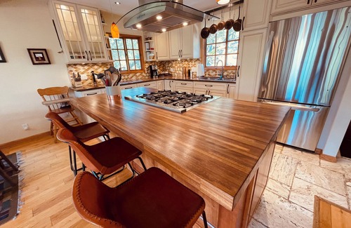 Santa Rosa House | Casa Molino - A private escape with Vineyard views as far you can see
