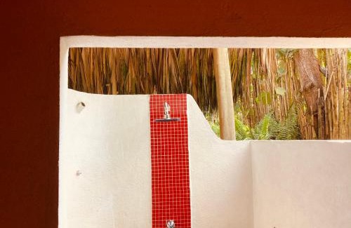 Guachaca House | Casa Monos - Playa y piscina