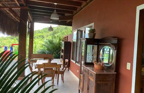 Paraty House | Casa na Praia com vista para o mar